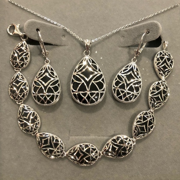 Sterling Silver Wrapped Black Onyx Filigree Jewelry Set - Picture 3 of 17